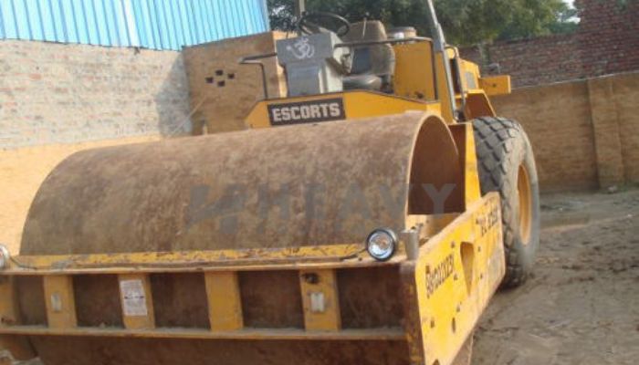rent EC 5250 Price rent escort soil compactor in faridabad haryana escort soil compactors ec5250 he 2015 245 heavyequipments_1518692435.png