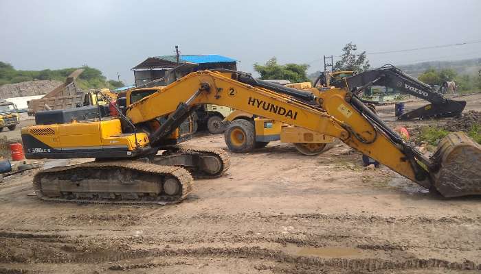 used R-390 Price used hyundai excavator in chandrapur maharashtra used huyndai 390 excavator he 2148 1647232948.webp