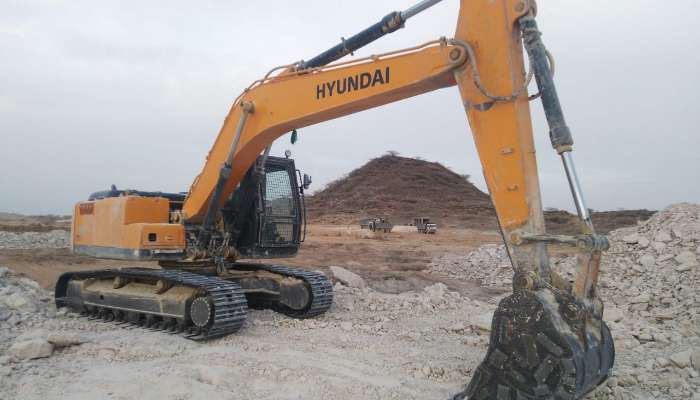 used R-210 Price used hyundai excavator in kutch gujarat used hyundai excavator for sale at best price he 1601 1558265152.webp