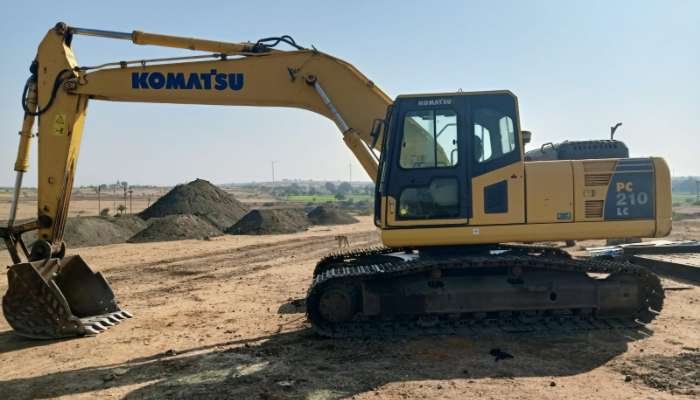 used PC210 Price used komatsu excavator in 1653657545.webp