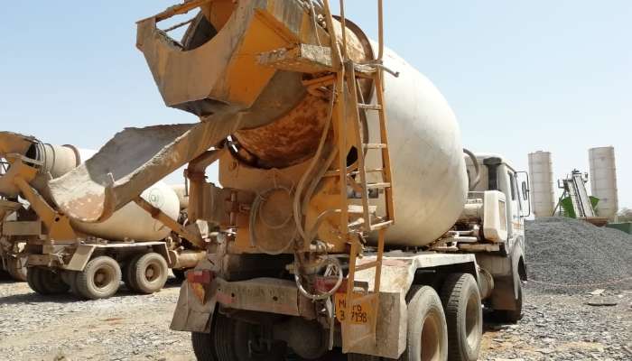 used 6 Cubic Meter Price used schwing stetter transit mixer in bhuj gujarat used transit mixer he 1595 1558177390.webp