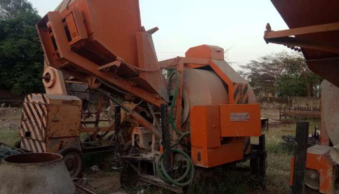 used RM 1400 Price used universal concrete mixers in bharuch gujarat used concrete reversible mixer he 1786 1594540268.webp