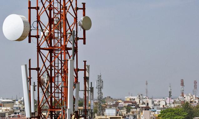 100000 New Mobile Towers Needed To Stop Call Drops COAI