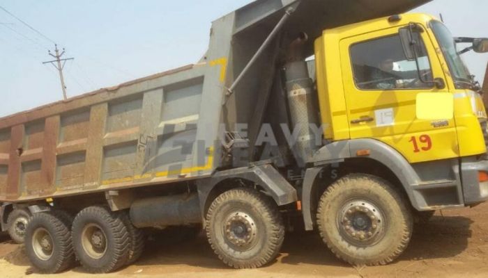 Dumper Trucks In Delhi For Rent