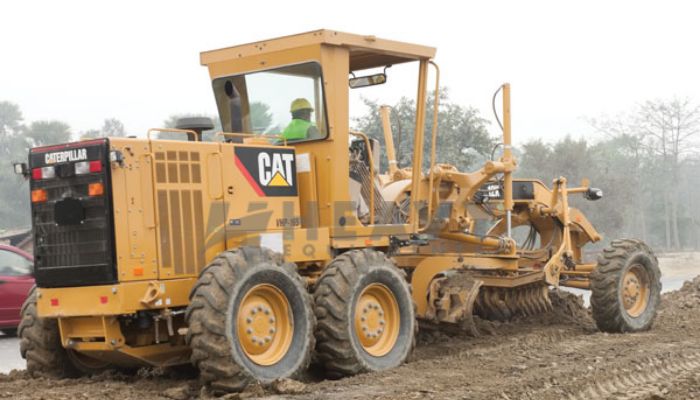 Tractor Grader Hire In Kutch