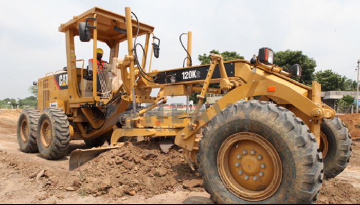 Caterpillar 120K2 Motor Grader On Rent