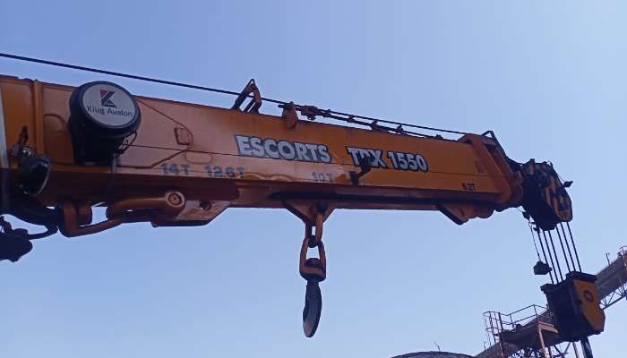 TRX 1550 14T HYDRAULIC MOBILE CRANE 