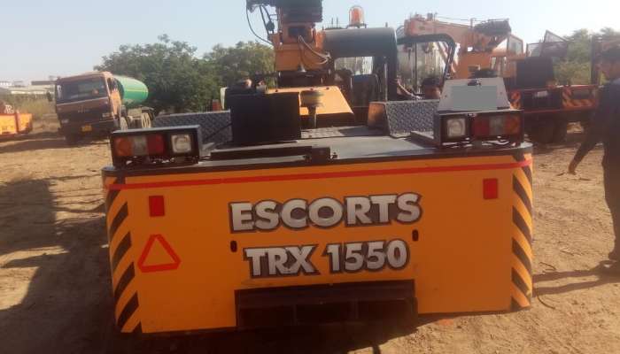 TRX 1550 14T HYDRAULIC MOBILE CRANE 