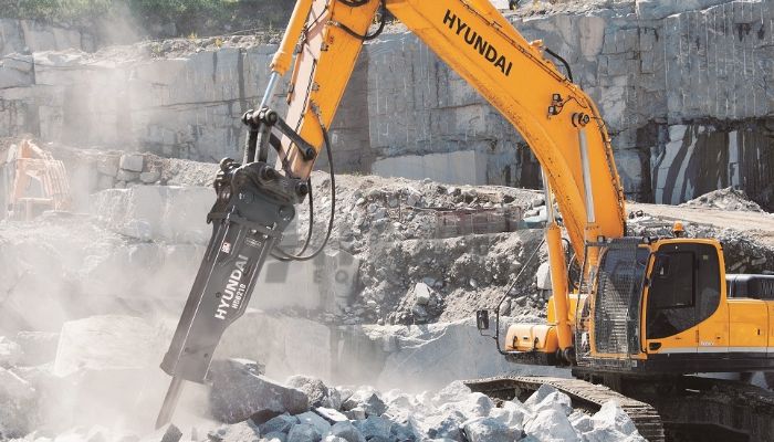 rent hyundai rock breaker in ahmedabad gujarat rent hyundai 210 excavator with breaker he 2015 978 heavyequipments_1534144300.png