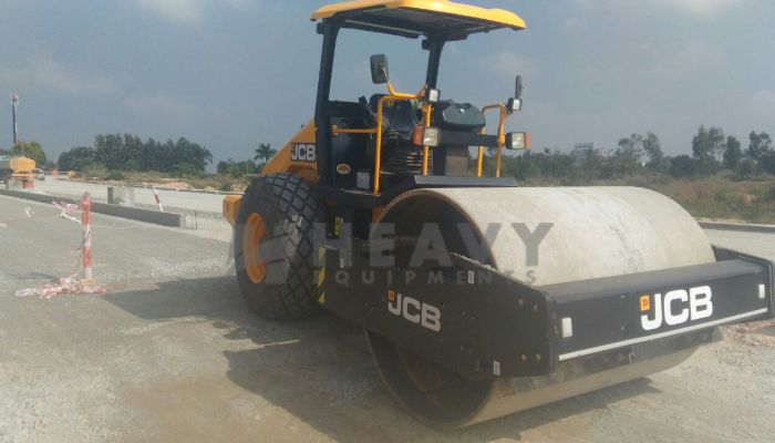 JCB VM 116 Compactor For Rent