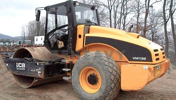 Hire Soil Compactor At VM 132