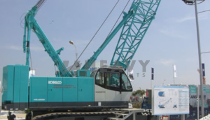 Hire Kobelco CKL 1000i Crane