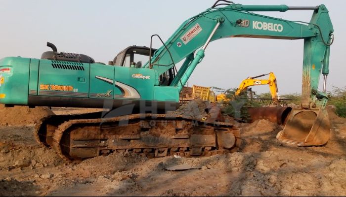 Kobelco SK 380HDLC Excavator For Rent