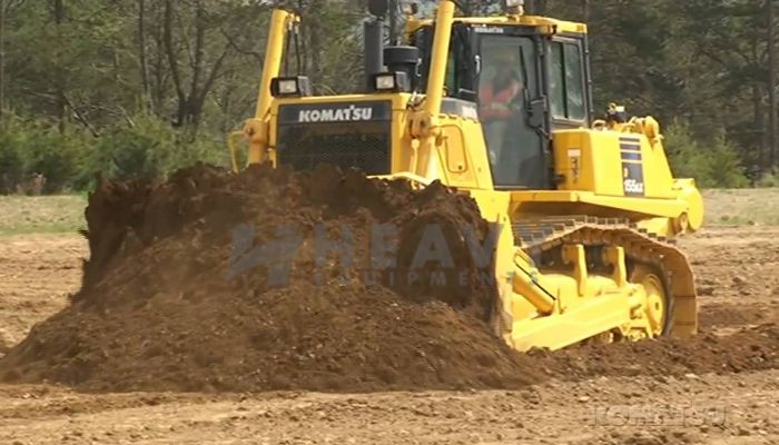 KOMATSU Dozer D155 Rent In Maharastra