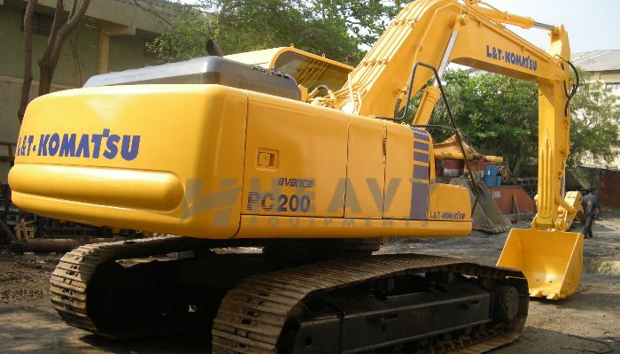 LnT Excavator PC-200 Hire Price in Udaipur