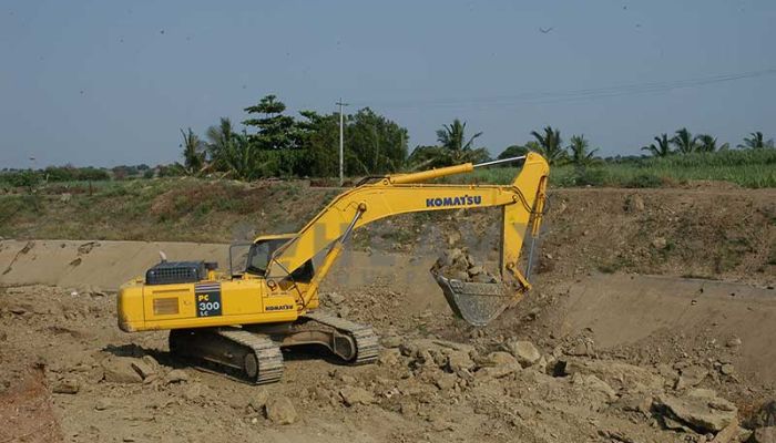 LnT Excavator PC-300 Rent In Udaipur