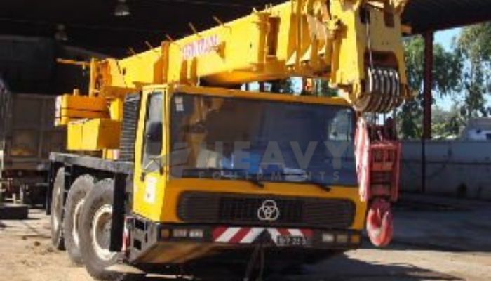 Krupp KMK 3045 Crane On Rent