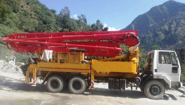 BOOM PLACER 36 MTR on rent 
