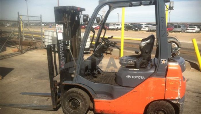 rent toyota forklift in ahmedabad gujarat toyota forklift rental price  he 2014 251 heavyequipments_1518845232.png