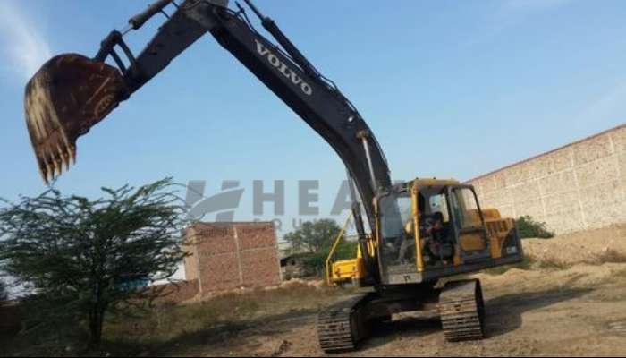 Volvo Excavator EC210B Price Rent