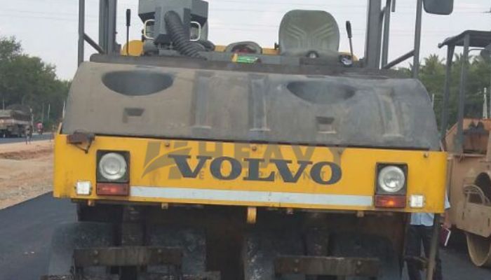 Rent Volvo PT 220 Compactor