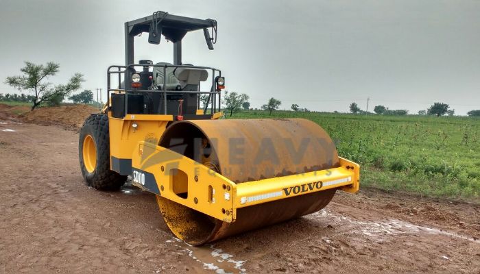 SOIL COMPACTOR SD110