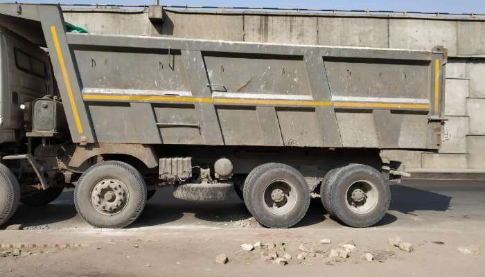 used ashok leyland dumper tipper in ankleshwar gujarat ashok leyland 3123 tipper  he 1678 1565670932.webp