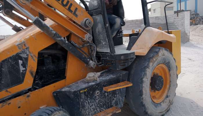 used bull wheel loader in bhuj gujarat used bull loader 60hp he 1730 1578123457.webp