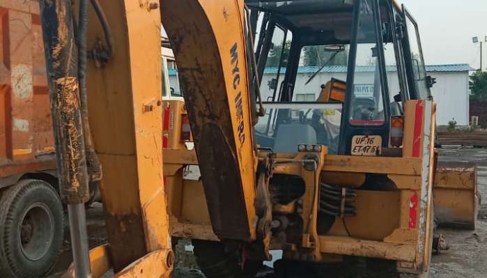 used caterpillar backhoe loader in  1694148661.webp