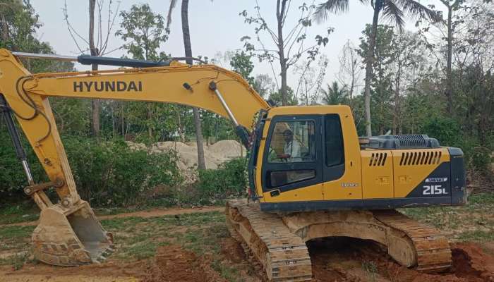 used hyundai excavator in  1686034119.webp