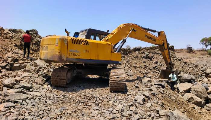 used hyundai excavator in  1713422195.webp