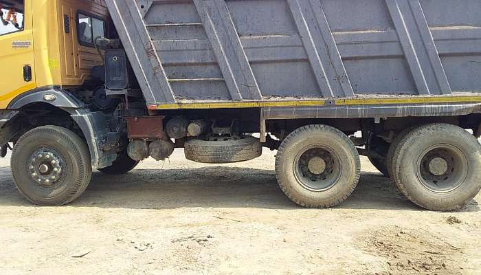 used mahindra dumper tipper in gorakhpur uttar pradesh dumper for sale he 1783 1589782111.webp