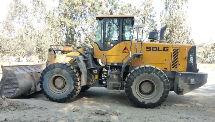 used sdlg wheel loader in kalol gujarat used 5ton wheel loader for sale in gujarat   he 2171 1648184173.webp