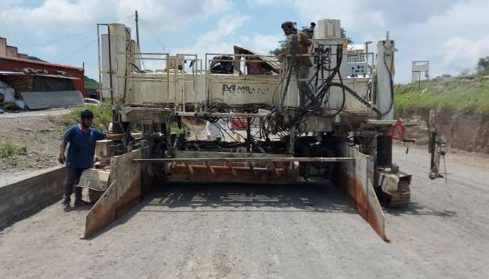 used wirtgen paver in pune maharashtra miller silpform paver  he 1809 1601096310.webp