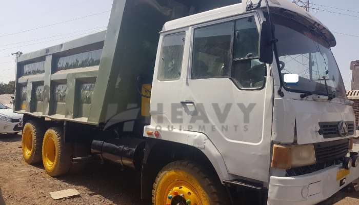 AMW 2518 Tipper for Sale