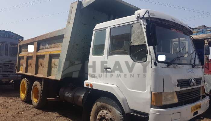 AMW 2518 Tipper for Sale