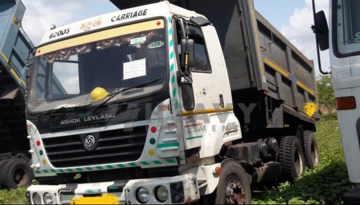 Ashok LayLand 10 Tyres Tipper