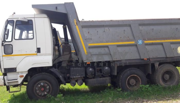 10 Tyre Tipper Sale