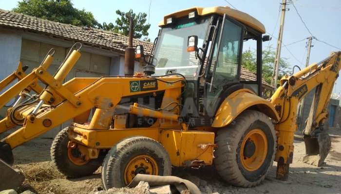 Case 770 SS Backhoe Loader