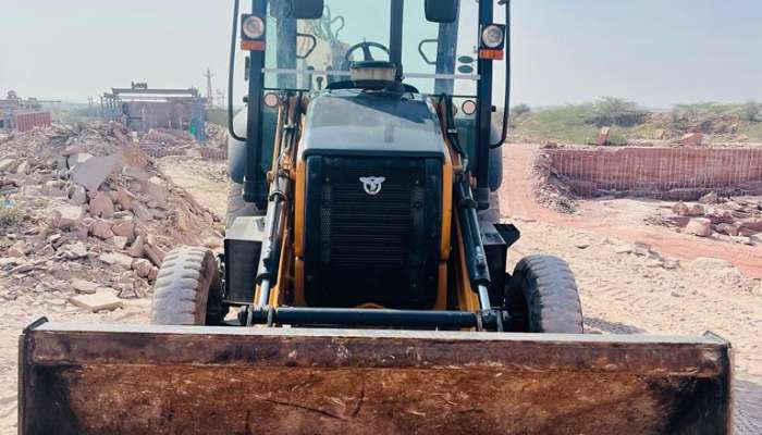 Used CASE 770 backhoe loader for Sale 