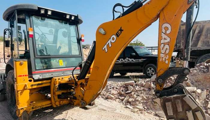 Used CASE 770 backhoe loader for Sale 