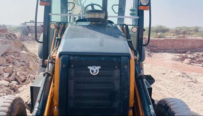 Used CASE 770 backhoe loader for Sale 