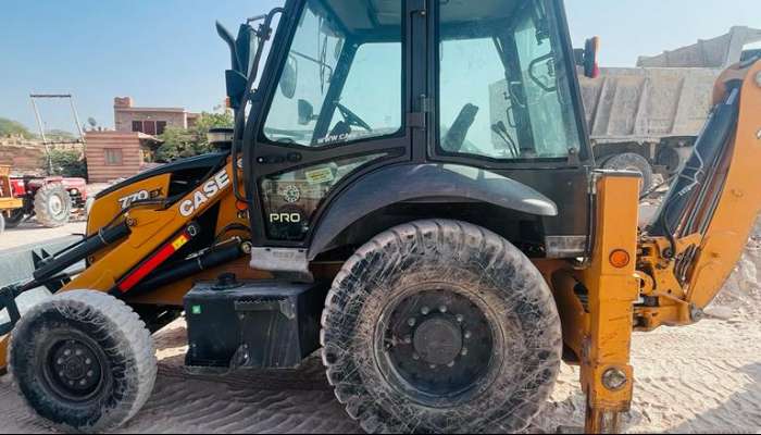 Used CASE 770 backhoe loader for Sale 