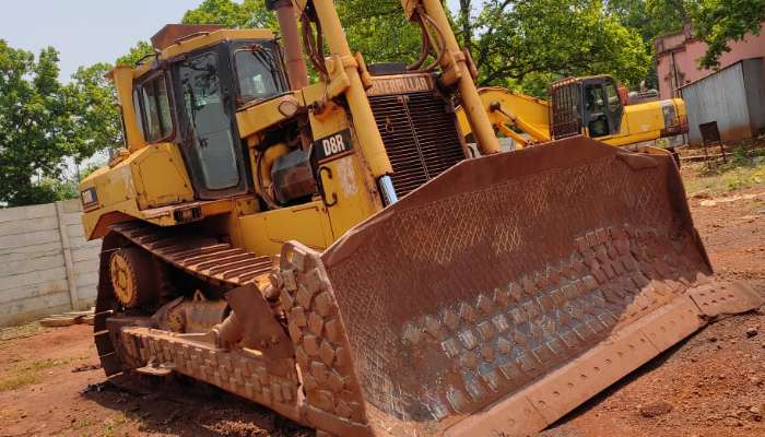 CAT D8R DOZER 