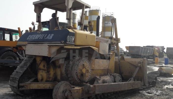 CAT D6H Dozer