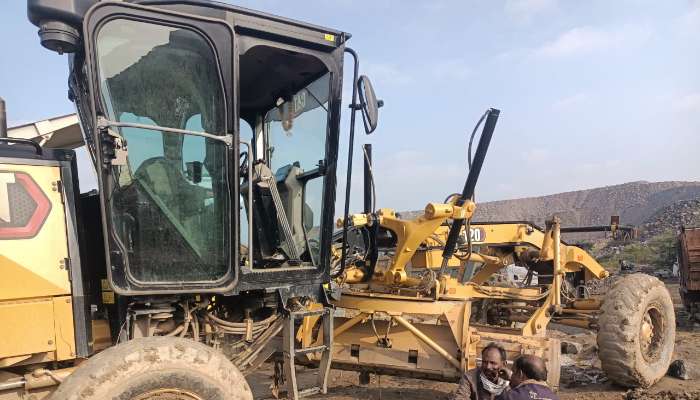 Used cat motor grader