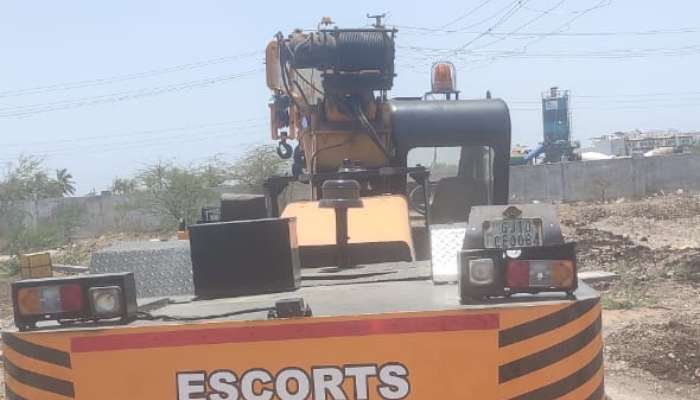 ESCORTS TRX 1550 14T HYDRAULIC MOBILE CRANE