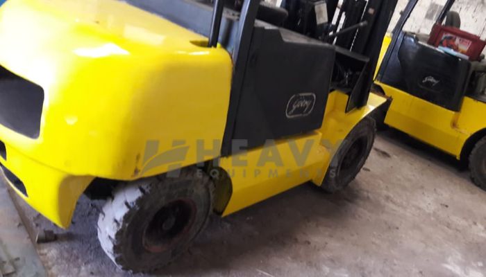 Used Godrej 3 Ton Forklift