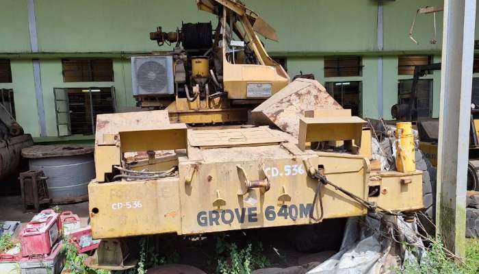 GROVE Husky 640m Crane for Sale 