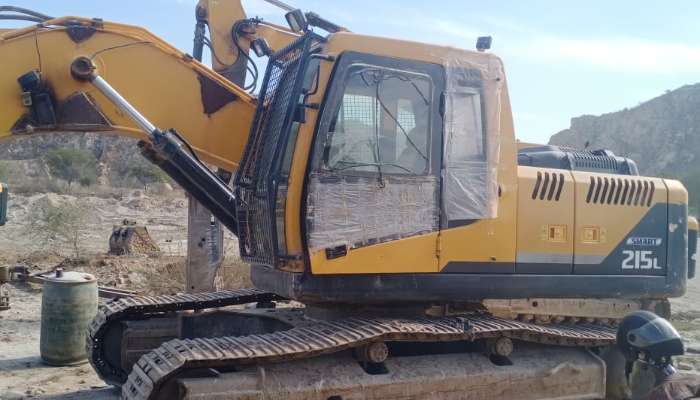 Used Hyundai 215 excavator for Sale